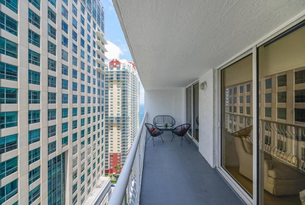 Amazing High-rise @brickell With Pool Appartement *